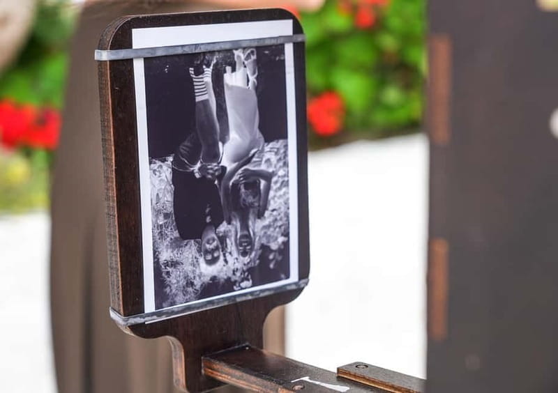 Vintage photoshooting with a box camera - The Sum Up