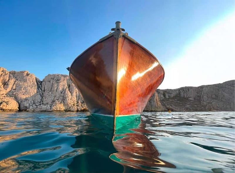 Vintage sunset boat tour of Marseille - small groups (2h) - Key Points / Takeaways