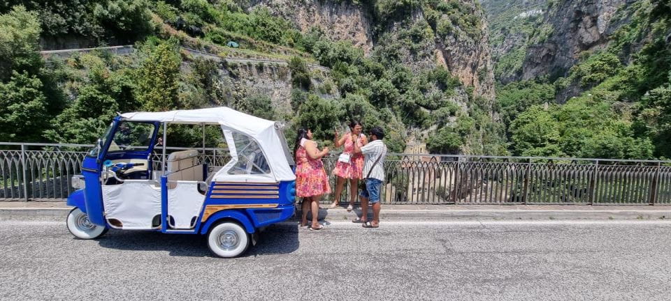 Vintage Tour: Through the Alleyways of the Coast - Experiencing the Ape Calessino