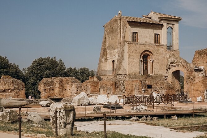 VIP Caesars Palace Tour With Colosseum & Roman Forum - Exploring Caesars Palace