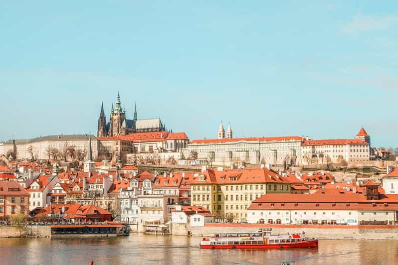 VIP FOOD AND SIGHTSEEING TOUR - 7 HOURS Private Prague Tour - Exploring Prague with a 7-Hour Private Food and Sightseeing Tour