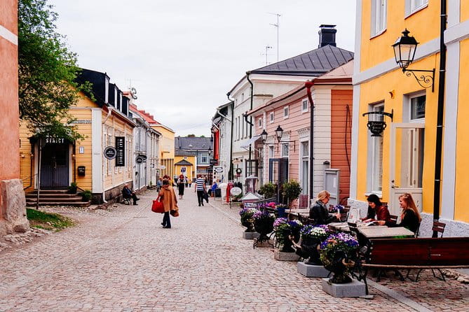 VIP Private Half-Day Trip to Medieval Porvoo from Helsinki - Who Should Consider This Tour?