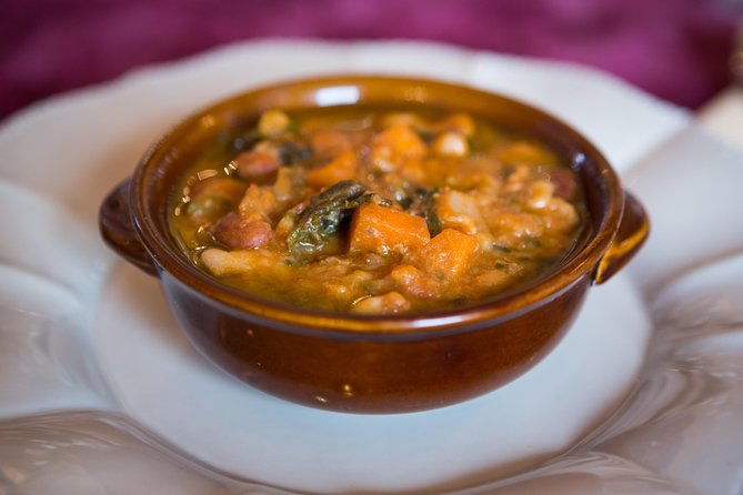 Visit Best Wineries in Tuscany - Wine Tasting & Tour - Food Pairing Options