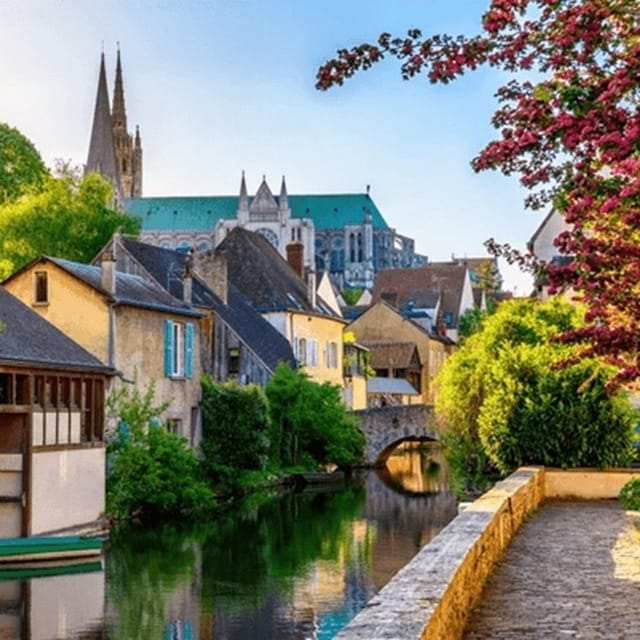 Visit Chartres through tales and legends: from the cathedral to the city! - FAQs