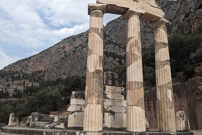 Visit Delphi & Meteora Monasteries Luxury Private Tour FromAthens - Transportation and Timing: Making the Most of Your Day