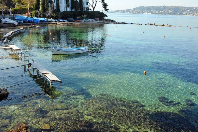 Visit of Antibes Juan-Les-Pins by convertible bus - What It’s Like Onboard and Practical Details