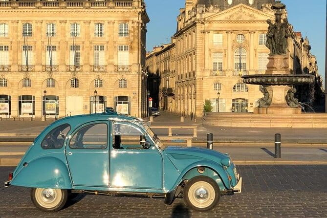 Visit of Bordeaux Unesco in a classic car & delicacies - Exploring the Richness of Bordeaux in a Classic Car