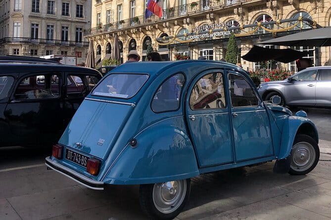 Visit of Bordeaux Unesco in a classic car & delicacies - Who Will Love This Experience