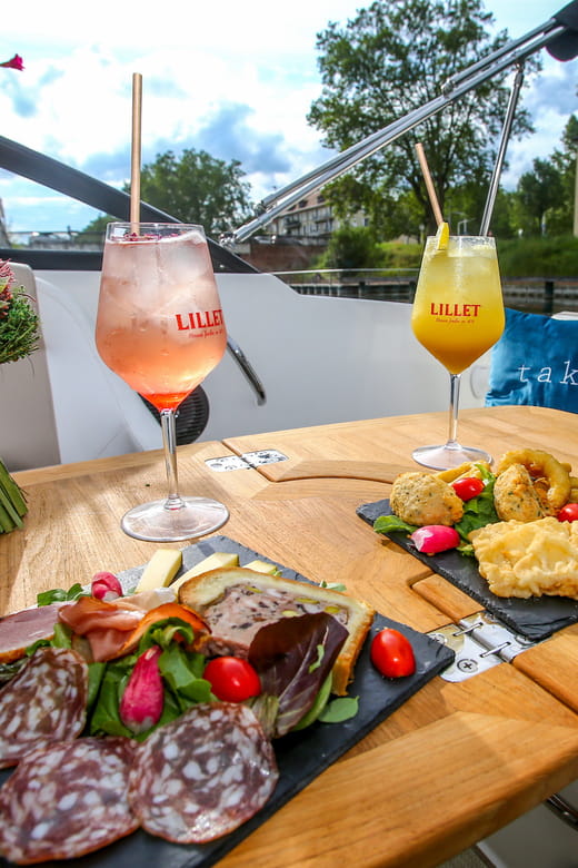 Visit of Strasbourg by private boat - Discovering Strasbourg from the Water: An In-Depth Review