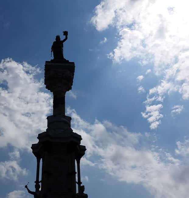 Visit Pamplona and enjoy a tasting of four Navarran wines. - Key points / Takeaways