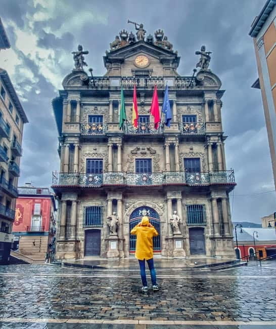 Visit Pamplona and enjoy a tasting of four Navarran wines. - Practicalities: How the Tour Works