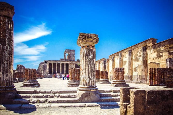 Visit Pompeii with a local expert guide - Exploring Pompeii with a Local Expert: A Practical Review