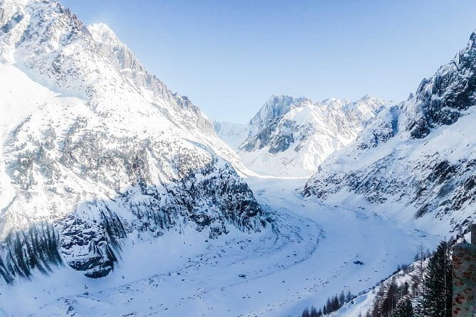 Visit the Aiguille du Midi in Chamonix, with a private guide - Price and Logistics: Is It Worth It?