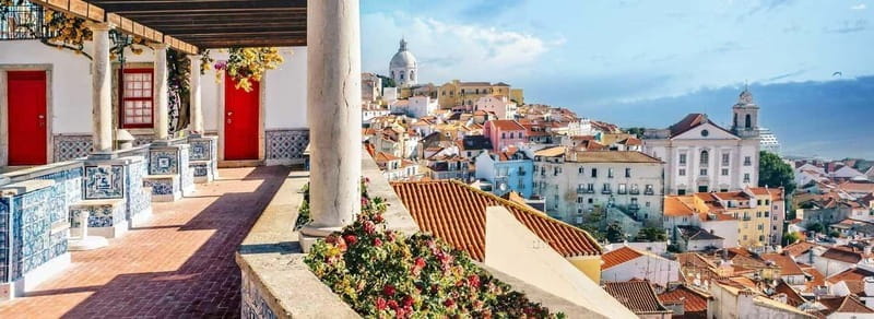 Visit the Alfama and Graça neighborhoods in a small group! - Key points / Takeaways