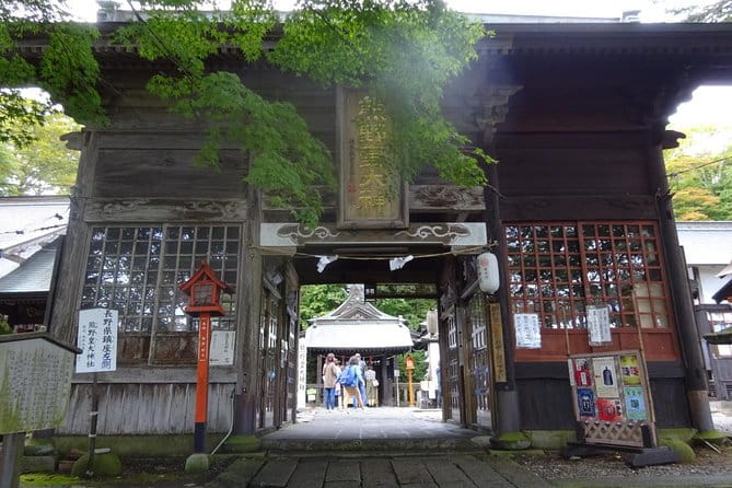 Visit the Amazing Views and Power Spots of ... - Exploring Karuizawas Natural Wonders