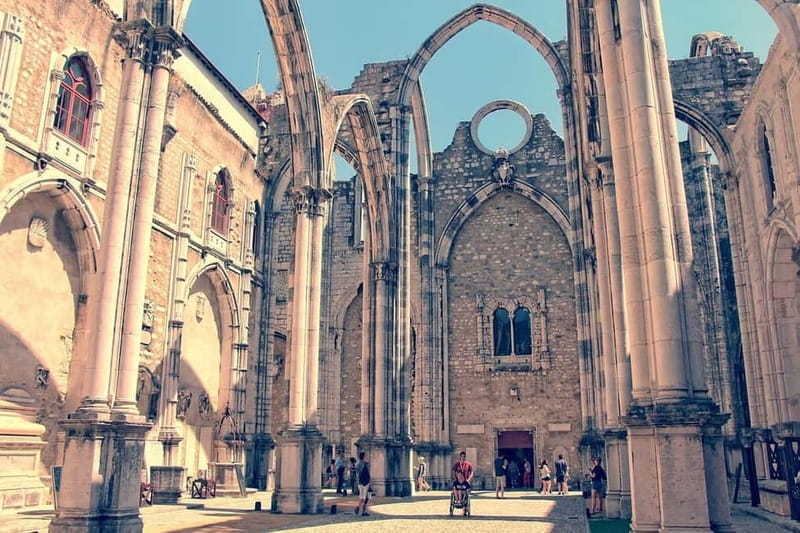 Visit the centre of Lisbon. Small group. Follow the guide.. - Who Will Love This Tour?