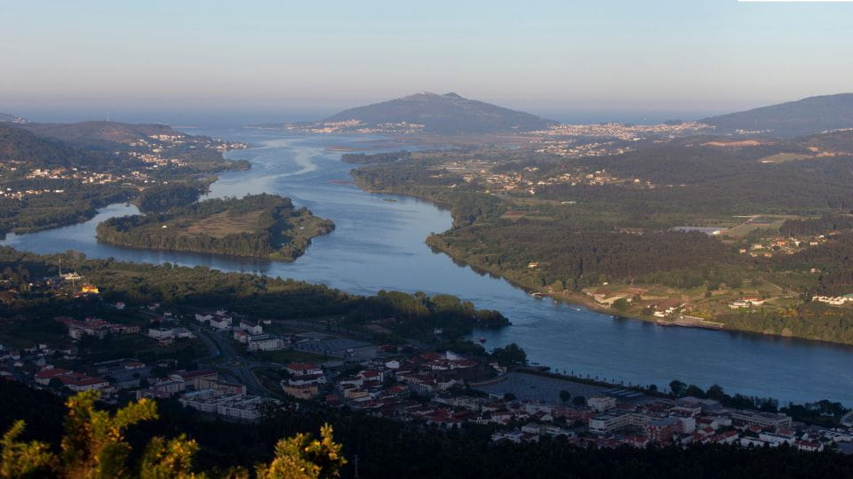 Visit to the Adegas Valmiñor Winery and Tasting - What to Wear