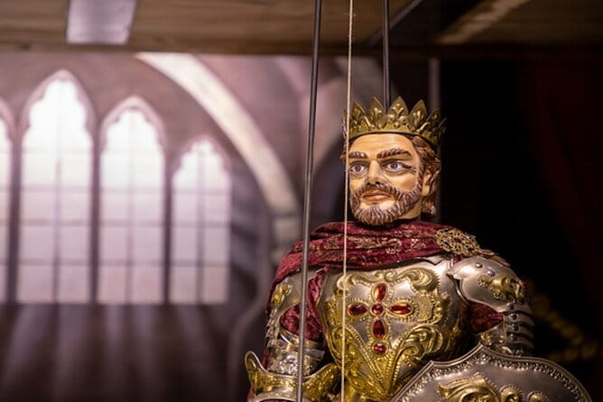 Visit to the Museum and show of Sicilian puppets in Syracuse - Key points / Takeaways