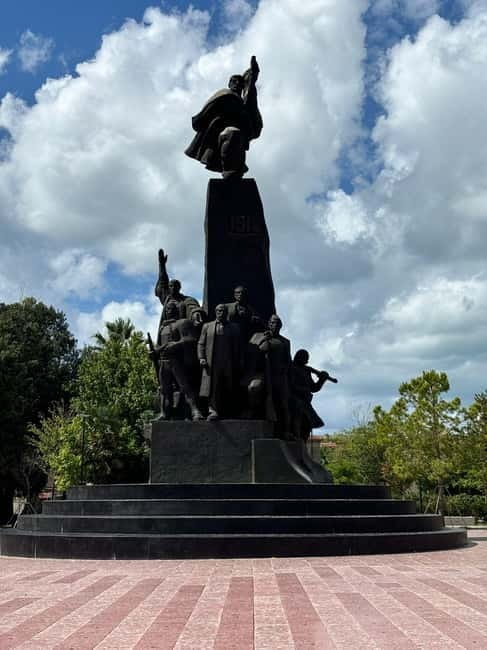 Vlore: Guided Walking Tour with Entry Tickets - Exploring Vlora: A Close-Up of the Landmarks