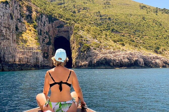 Vlore Private Speedboat Tour to Haxhi Ali Cave & Karaburun Beach - Discovering Albania’s Coastline: A Deep Dive into the Speedboat Experience
