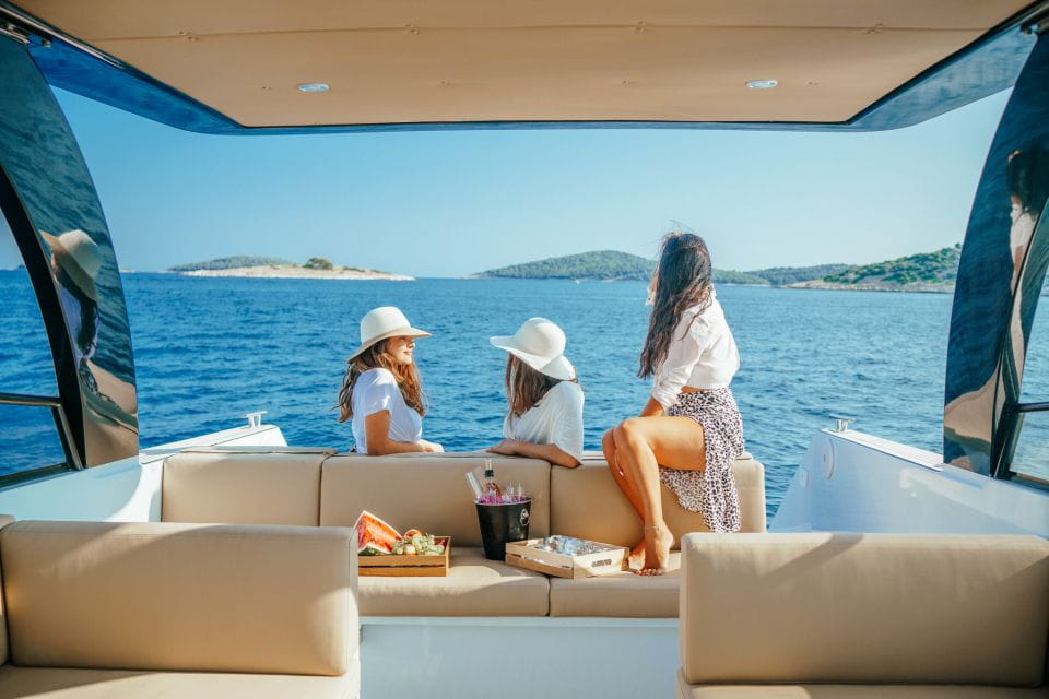 Vodice: Luxury Trip to Kornati on Colnago Speedboat - Key Points