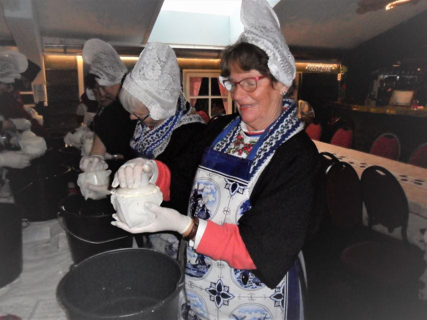 Volendam: 2.5-Hour Cheesemaking Workshop & Clog Making Tour - Workshop Inclusions