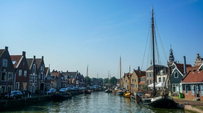 Volendam: E-Bike Rental including Highlights-Routes - What You Need to Know: Logistics and Support