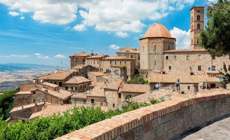 Volterra: Piazza dei Priori & Cathedral Private Walking Tour - Key points / Takeaways