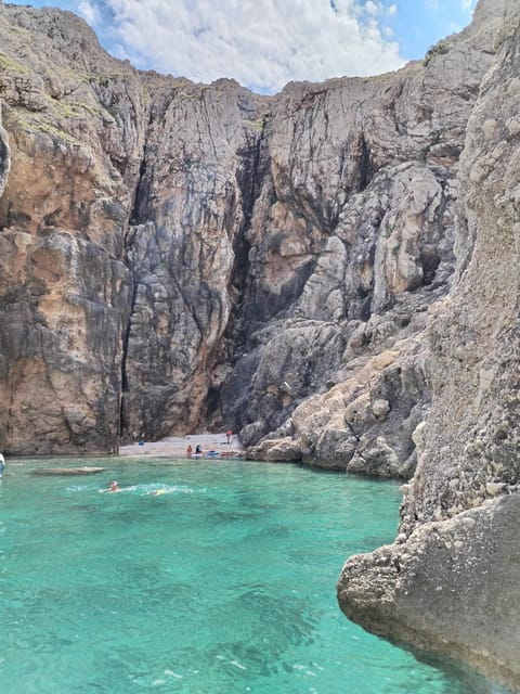 Vrbnik: Mala Luka & Uvala Biser Half-Day Private Boat Tour - Price and Logistics