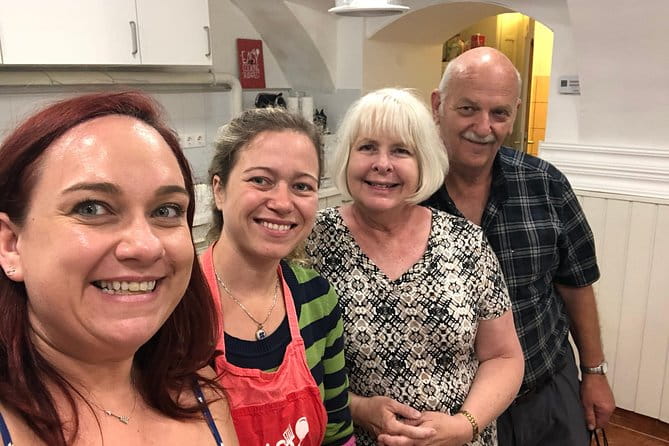 Walk and Cook Budapest - Exploring Budapest’s Architectural Marvels