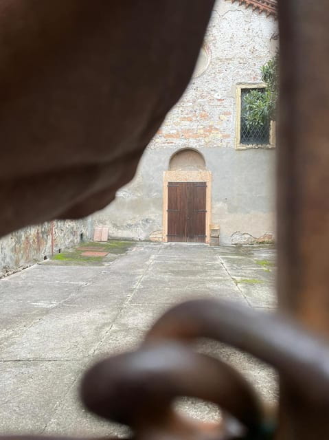 Walk in the Castrum Romano of Verona: tales and legends - FAQ