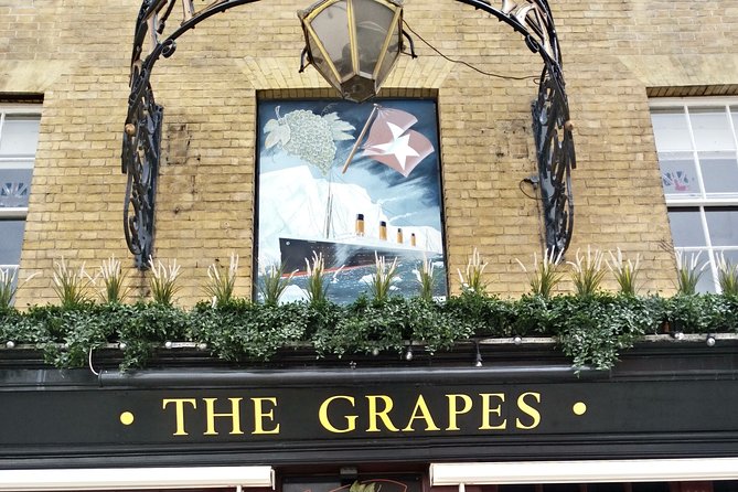 Walk the Secrets of the Titanic - Pubs Titanic Secrets