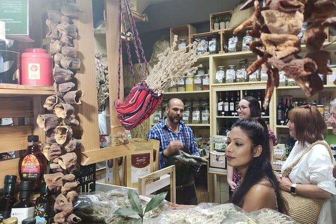 Walking Food tasting tour in the town of Chania - An Authentic Tasting of Chania’s Culinary Heart