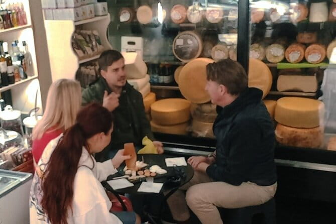 Walking Food tasting tour in the town of Chania - FAQ