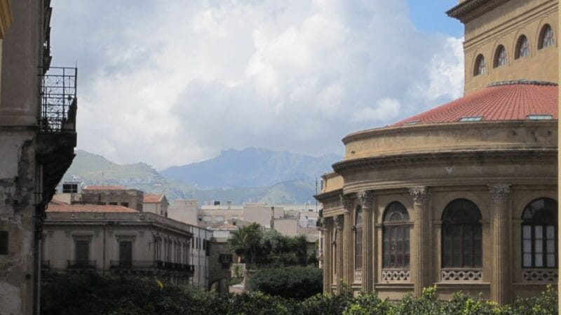 Walking Tour and typical Lunch in a private charming home - FAQ