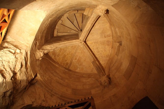 Walking tour Castel del Monte Unesco site - Price and Logistics: Worth the Cost?