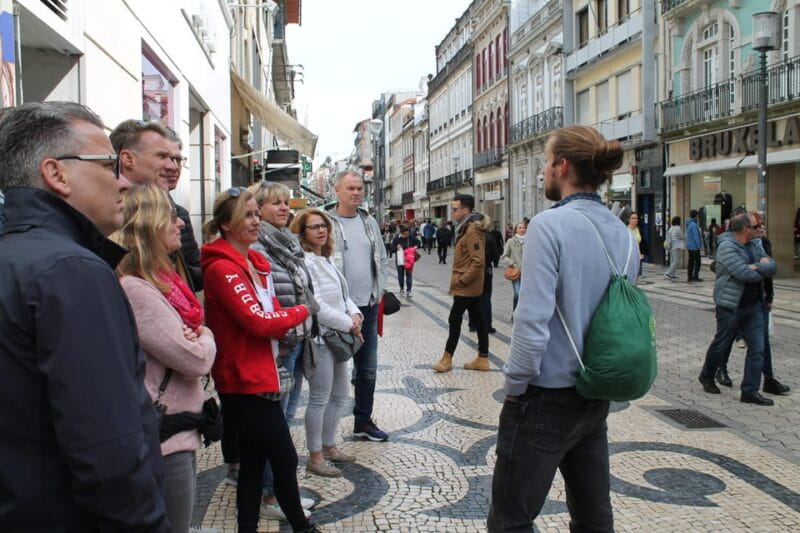 Walking tour discover Porto's center in German (max. 12 pax) - Key Points / Takeaways