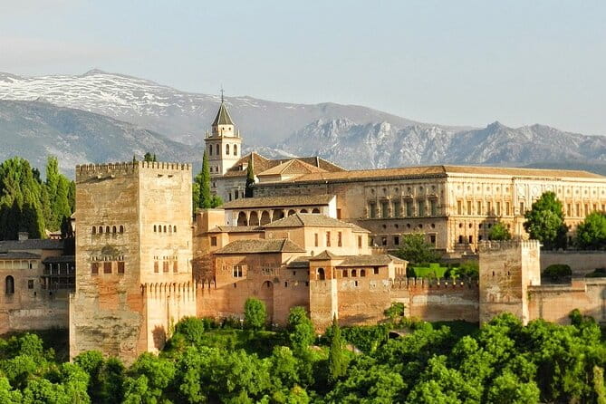 Walking tour in Alhambra, Nasrid Palaces and Generalife - Who This Tour Is Best For