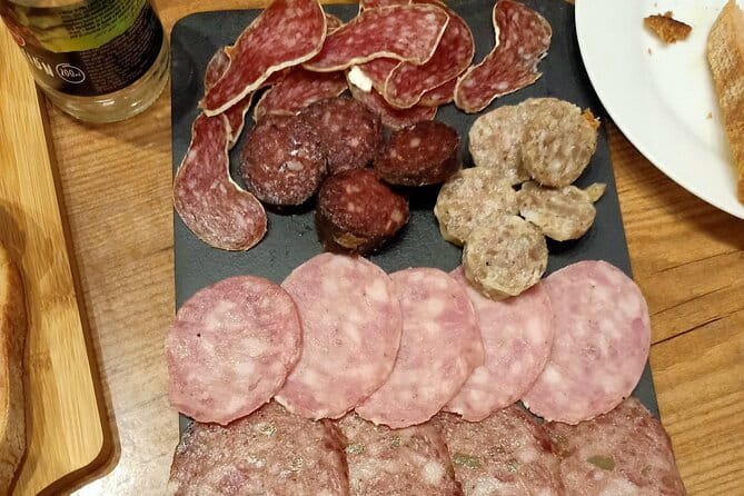 Walking Tour in Girona History and Gastronomy with Tasting - Key Points / Takeaways