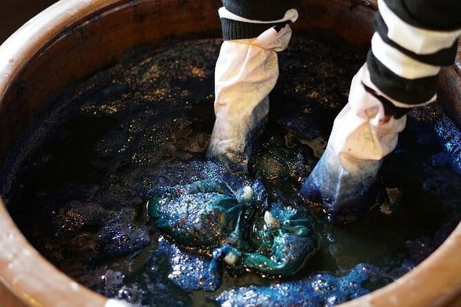 Walking Tour in Himeji Castle Garden and Aizome Indigo Dyeing - What to Expect