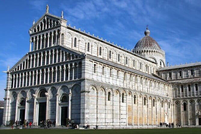 Walking Tour of Pisa: Leaning Tower & Miracle Square - Exploring Pisa with a Guide: What to Expect