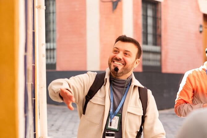 Walking Tour of Sevilla's Historic Sites - Summary