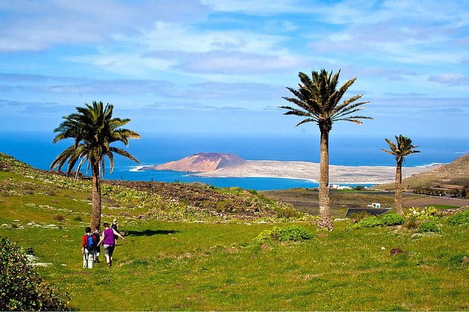 Walking Tour Through La Corona Volcano and Famara Cliff - Scenic Walk Along Famara Cliffs