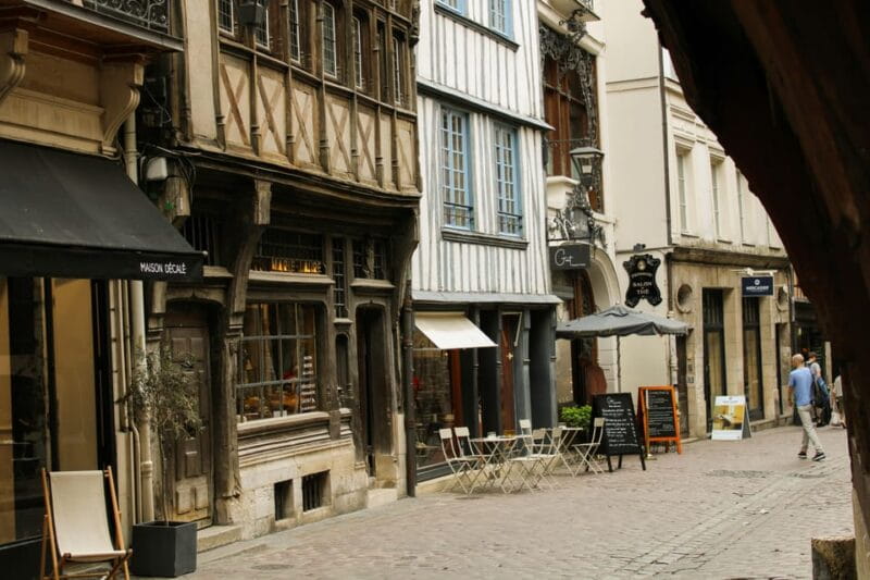 Walking tour with an Actor-Guide: Rouen with Joan of Arc - Engaging and Authentic History with a Touch of Theater