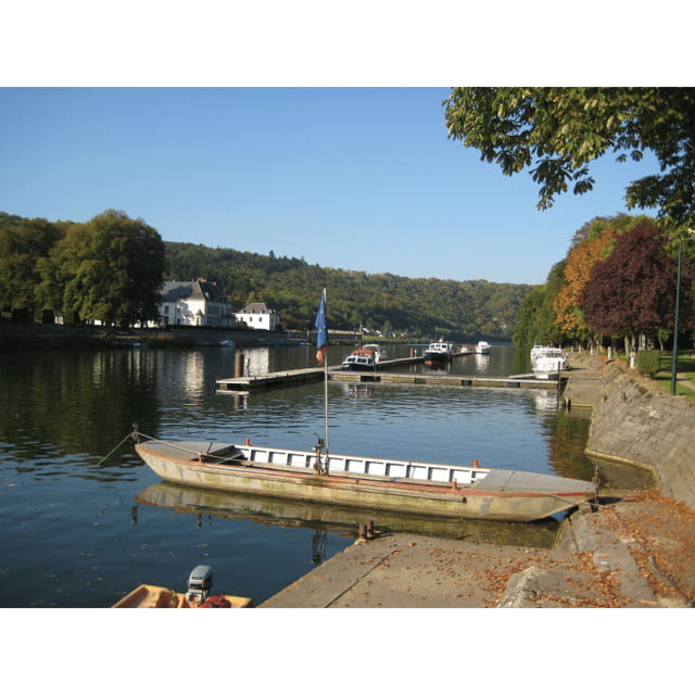 Walter the butler tells you about Waulsort - Exploring Waulsort with Walter the Butler: A Genuine Look