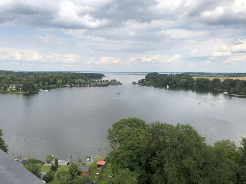 Waren (Müritz): Day cruise motor yacht with skipper - 8 hours - Key points / Takeaways