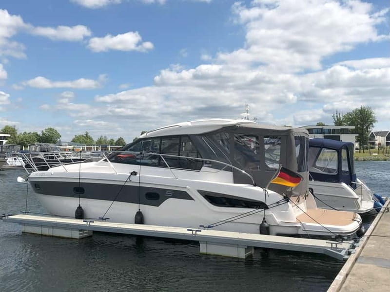 Waren (Müritz): Day cruise motor yacht with skipper - 8 hours - Frequently Asked Questions