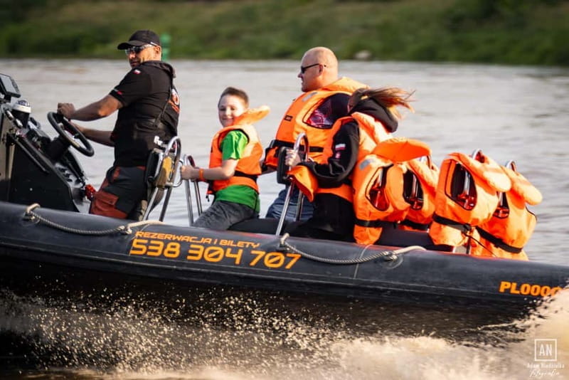Warsaw: Adrenaline Ride on the Vistula River (Wisa) - Why This Speedboat Ride is a Unique Warsaw Experience