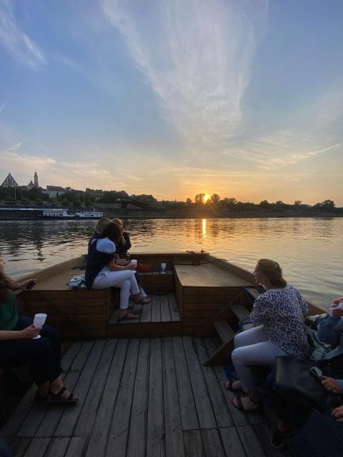 Warsaw: Evening Vistula Cruise with Welcome Drink - Key points / Takeaways