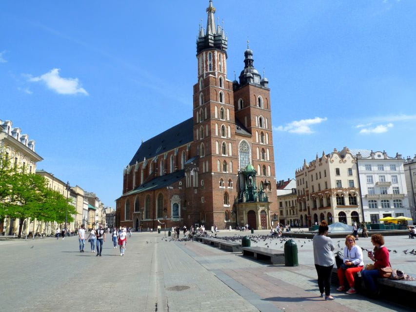 Warsaw: Kraków and Auschwitz-Birkenau Full-Day Trip - Transportation and Logistics